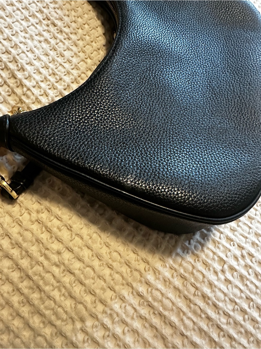 Michael Kors Large Black Pebbled Leather Shoulder Bag with Gold Chain Accent - Picture 9 of 9